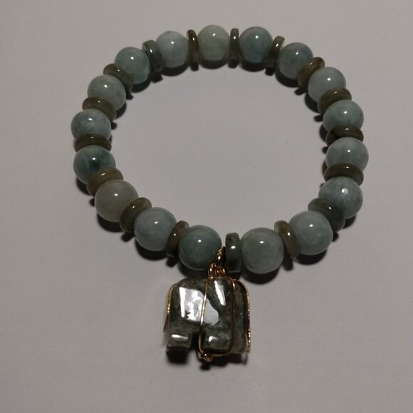 Jade Beaded Bracelet With Carved Elephant Charm Includes Gift Bag ~ New - Picture 2 of 5